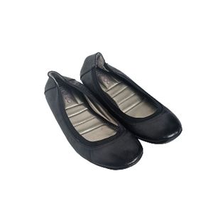 Me Too Black Leather Flynn Flats Size US 6.5